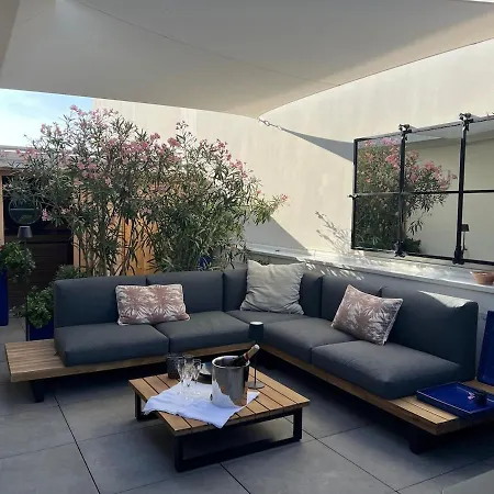 Spacious Duplex With Terrace Center * Aix-en-Provence